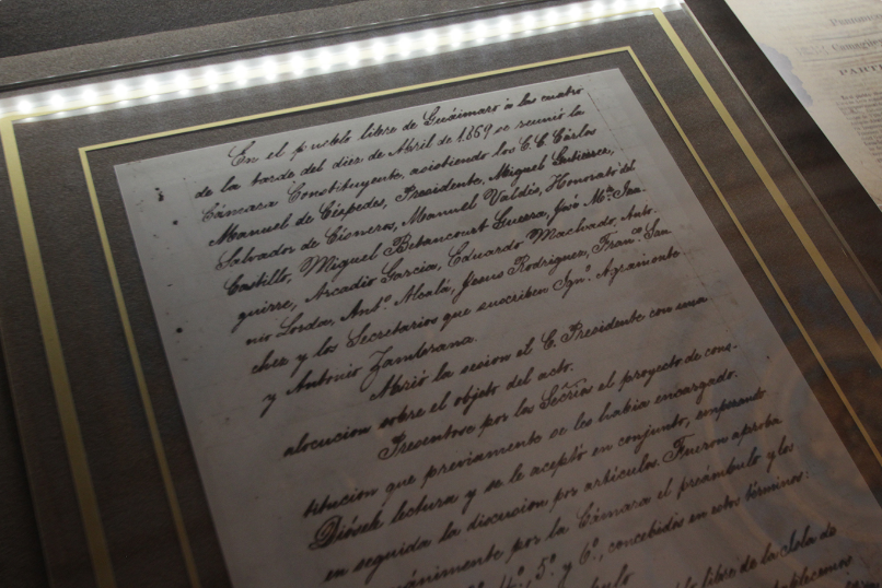 FHHernndez1's tweet photo. Este 10 de abril recordamos el aniversario 154 de la primera Asamblea Constituyente en la historia de #Cuba proclamada en #Guáimaro, #Camaguey y la aprobación de la primera Carta magna, texto legal, emancipador y base fundacional de la nación. #CubaViveEnSuHisoria https://t.co/OgynteHGsw