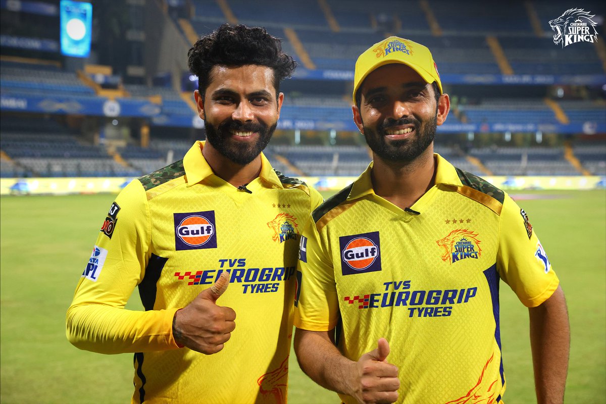 TeamAjinkya's tweet photo. Jaddu Snapped with @ajinkyarahane88.

#Whistlepodu #Yellove https://t.co/VVknxzS58S