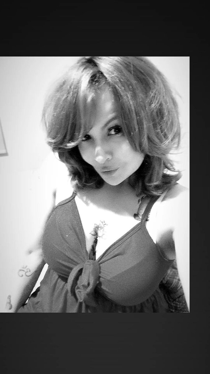 SALOMEHERNANDE1's tweet photo. Noches https://t.co/kaZuAFVArO