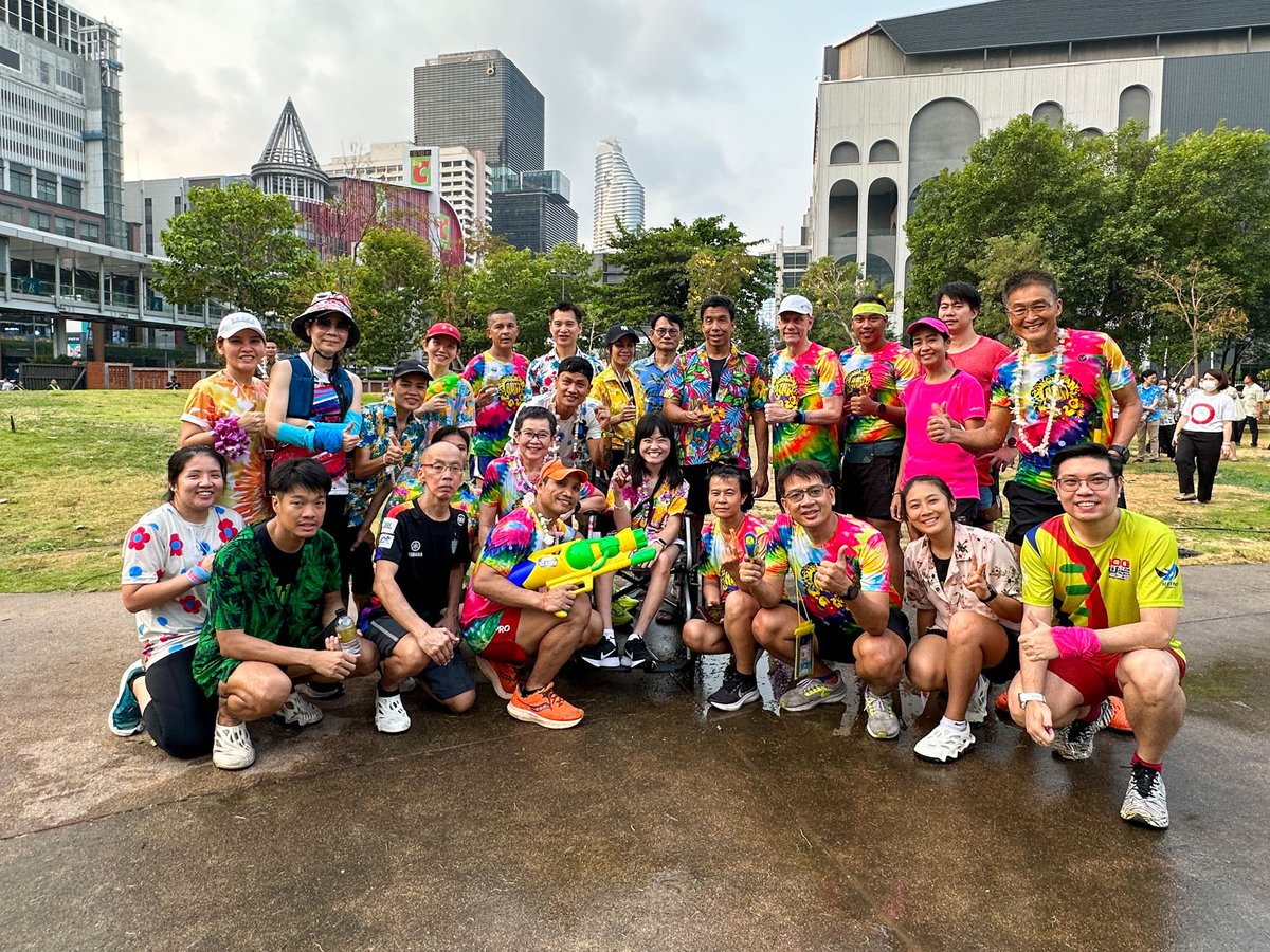 USAmbThailand's tweet photo. Great time with Gov. @chadchart_trip & many Thai friends today visiting & cleaning the new Pathumwananurak Park right by @centralwOrld! Got in a run & a big water fight too!  Fun & fabulous way to start #Songkran! Happy New Year with peace, prosperity & health to all. - BG #190ThaiUS