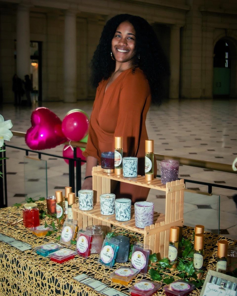 Irie_Essence_'s tweet photo. 🌞🌴 Discover the joy of crafting beautiful candles that reflect your personality. Unwind, make something special and enjoy the process!
SATURDAY, April 29, 2023 @ 6-10pm
SUNDAY, April 30, 2023 @ 1-4 pm
https://t.co/8XyQIJmCUk
#dcevents #dmvthingstodo https://t.co/RY0D3Fwvgb