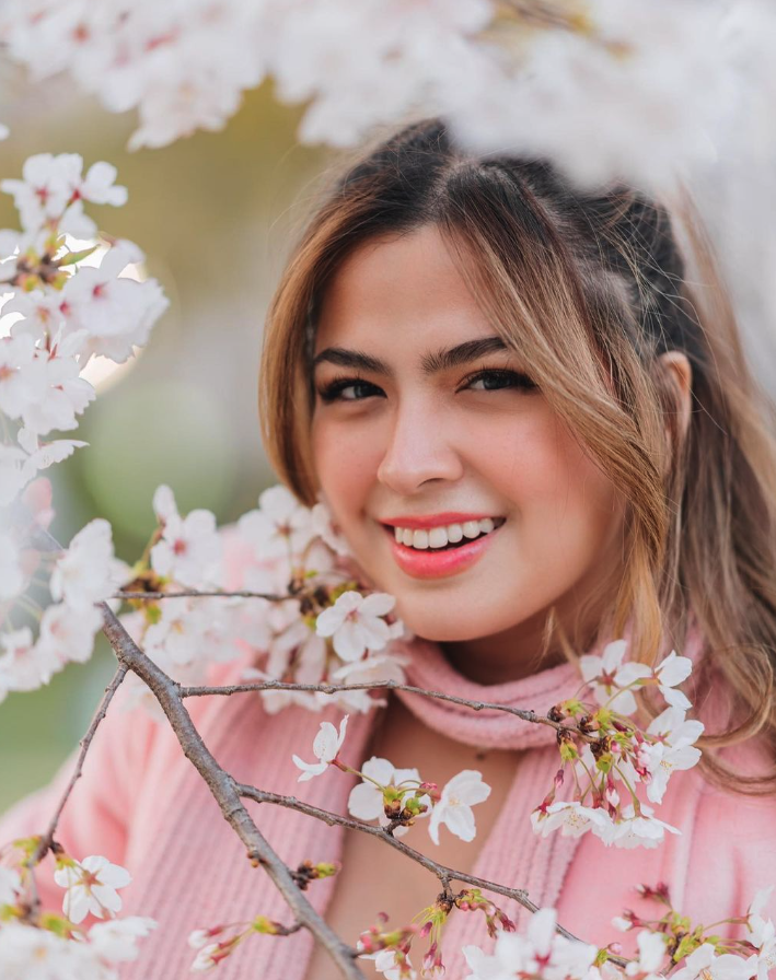 rodmagaru's tweet photo. Literally said, "WOW ALEXA!" when I saw her Instagram. Tapos huminto ung music ko I forgot Alexa listens LOL. Anyway naol! KDLEX supremacy. https://t.co/iq3UcTqNa3