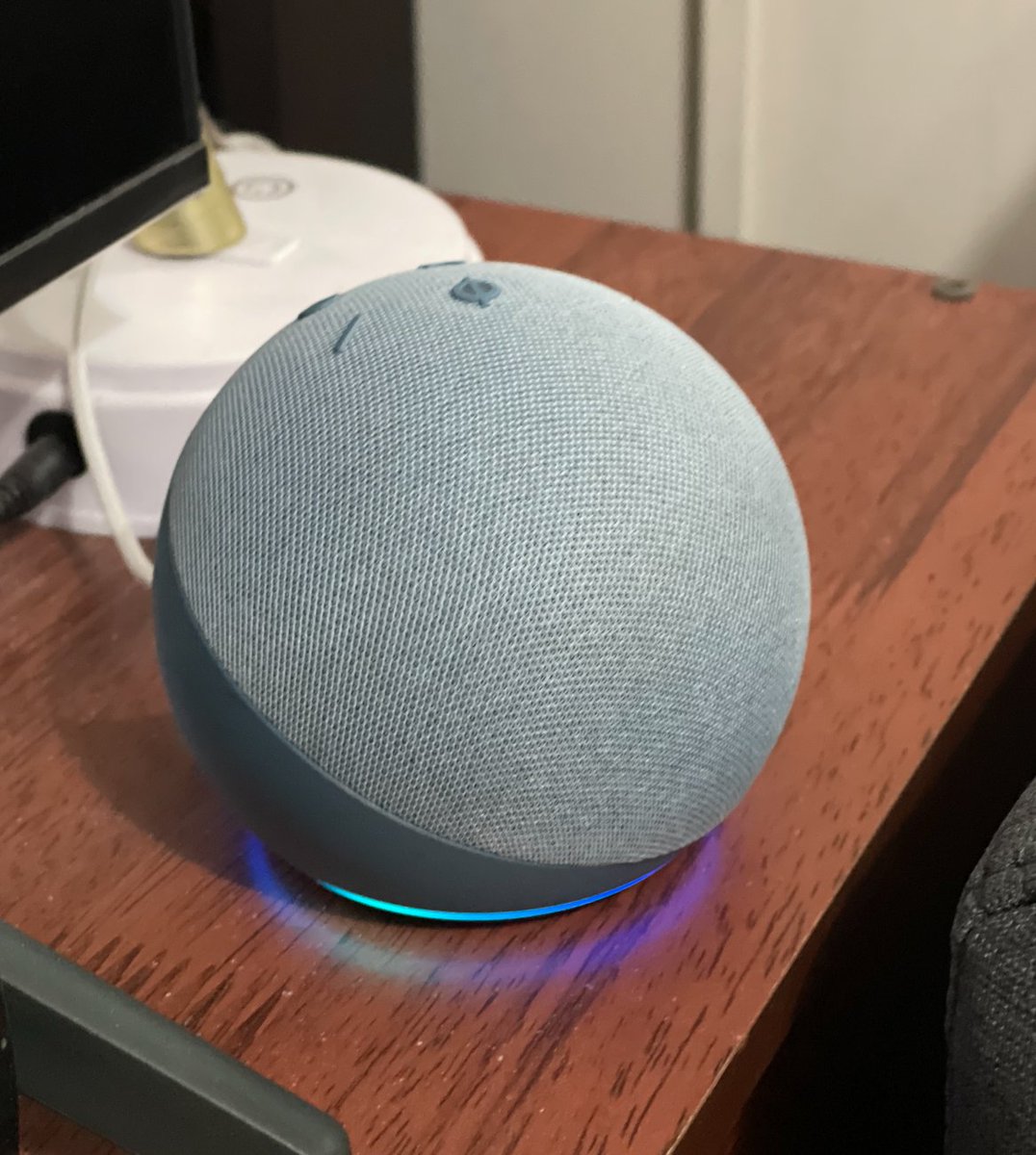rodmagaru's tweet photo. Literally said, "WOW ALEXA!" when I saw her Instagram. Tapos huminto ung music ko I forgot Alexa listens LOL. Anyway naol! KDLEX supremacy. https://t.co/iq3UcTqNa3