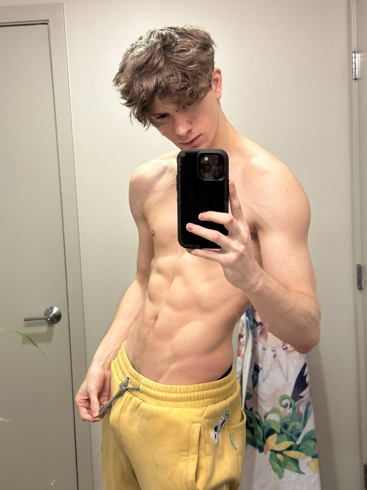 ShaneHall No PPV on Twitter: "Who would come work out with me? https://t.co/o1P7Qgf2St" / Twitter