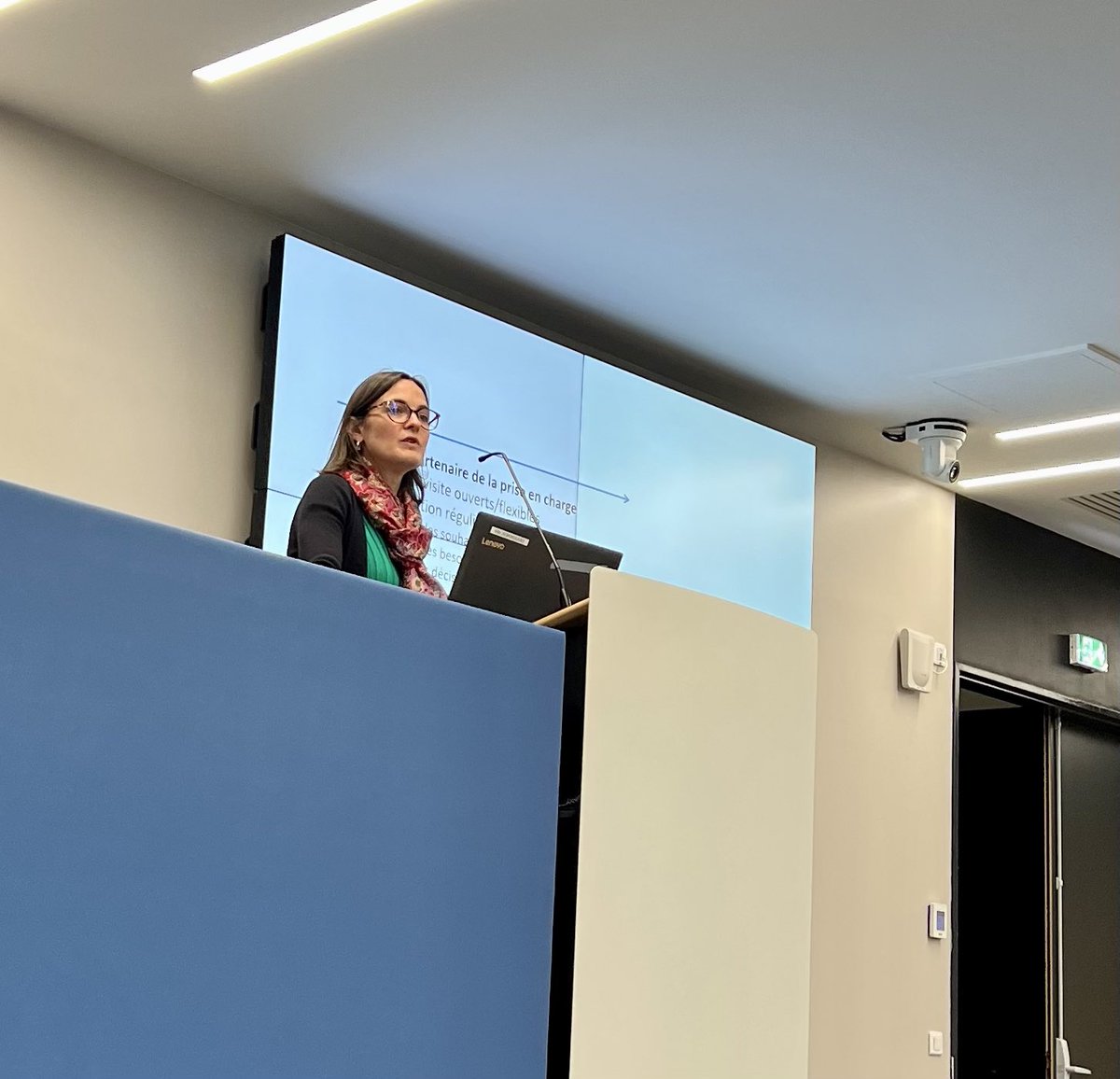 cguitton44's tweet photo. Tres belle session « les experts MIR »au @CHLeMans avec Nancy KentishBarnes du groupe @famirea «Accueil des proches durant la pandémie Covid-19:quelles leçons? »@ChudeauN @LandaisMickael @darreau_c @saimar77 #MIR https://t.co/JFUNKxsF2Q