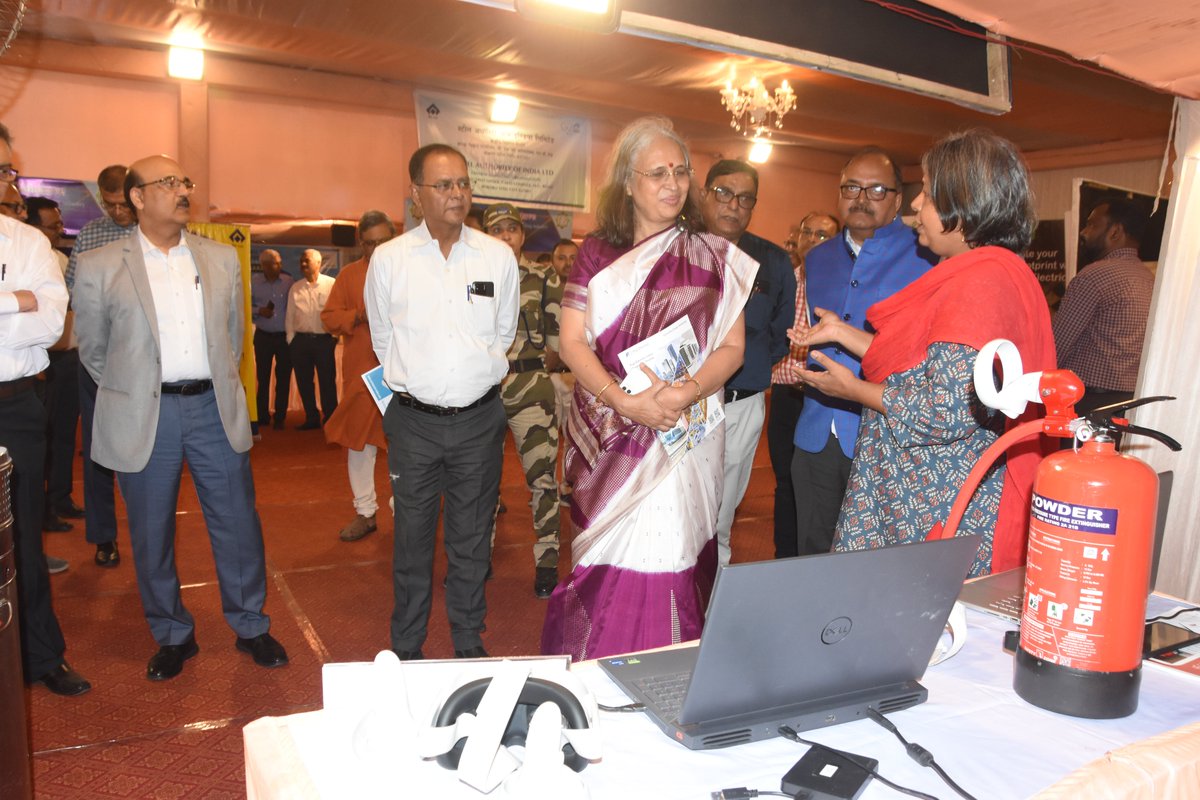 SAILranchi's tweet photo. The Exhibition stall for the International Conclave on "Digital HR for Capability building in Metals &amp; Mining Industry" was inaugurated by Ms. Soma Mondal, Chairman, SAIL last evening in the august presence of Shri KK Singh, Dir(Pers), SAIL &amp; Shri Rajiv Shekhar, Director, IIT-ISM https://t.co/izqQ7wwCRd