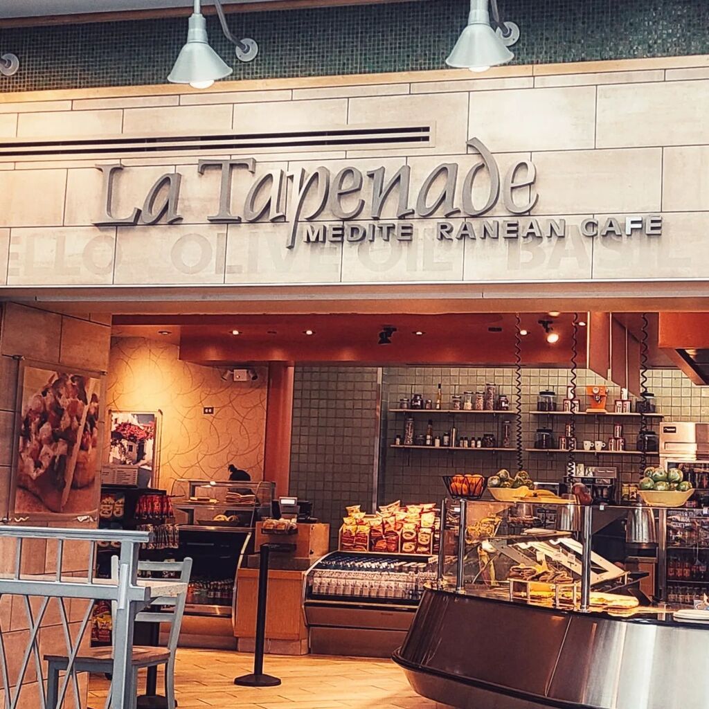 Brokenebooks's tweet image. Sometimes, not usually, but sometimes, I&apos;m easily amused. #startwriting #writingprompts #brokenebooks