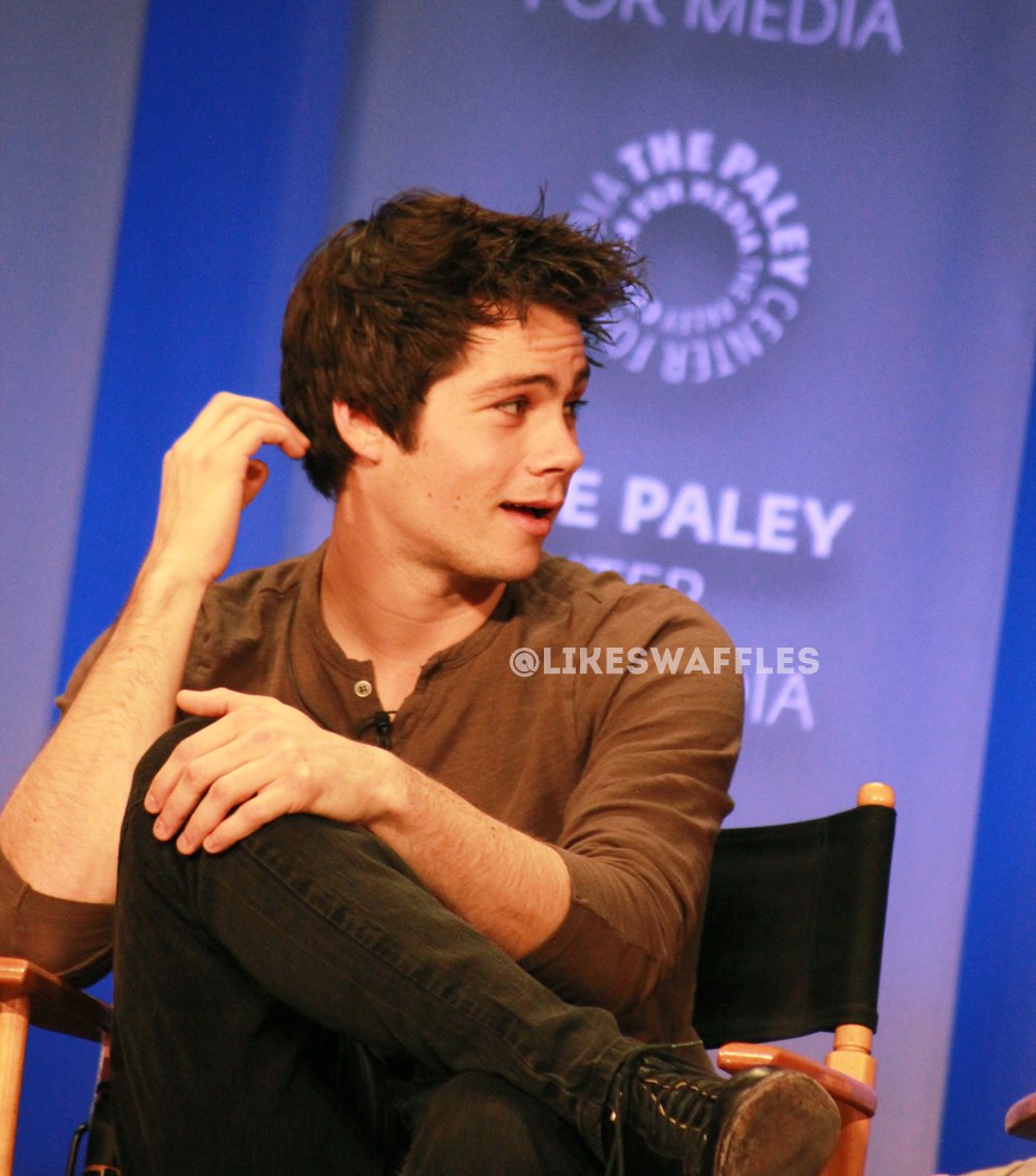 likeswaffles's tweet photo. Got distracted by Dylan O'Brien #lifemood https://t.co/s5vjg7uYGC