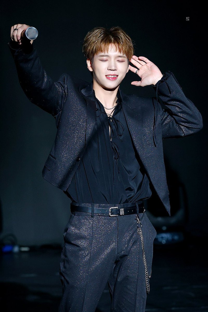 Namu_nae's tweet image. ㅇㅏ 행복해 ,, 네가 내 가수라 ,,💙