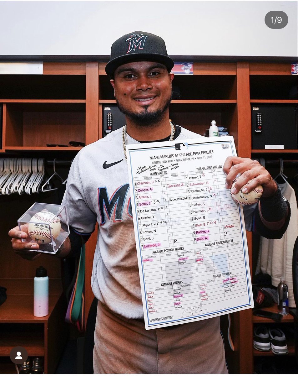 Arraez_21's tweet photo. What a night in Philly! The cycle!
Thank God for granting me the privilege of achieving a new goal in my career.
I’ll forever treasure this day.🙏🏽🇻🇪🇺🇸🤘🏽🫶🏽❤️ https://t.co/mJwuBKXArd