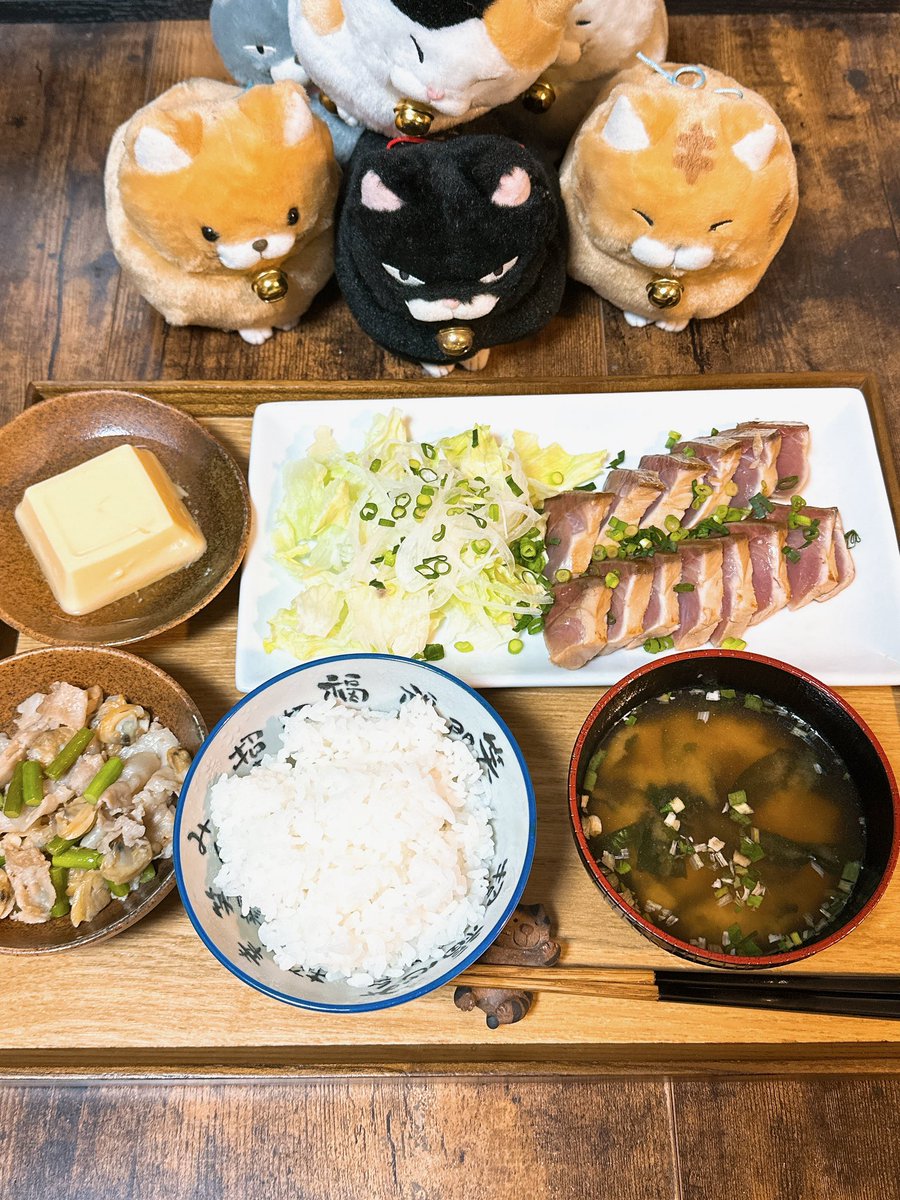 えー🙄 ・プリの漬け炙り🐟 ・豚バラあさりニンニクの芽🧄 ・玉子豆腐🥚 あとは白飯味噌汁で♪😋 ﾃﾞﾊ (｢🍚･ω･)｢🍚 ｲﾀﾀﾞｷﾏｯｽﾙ♪