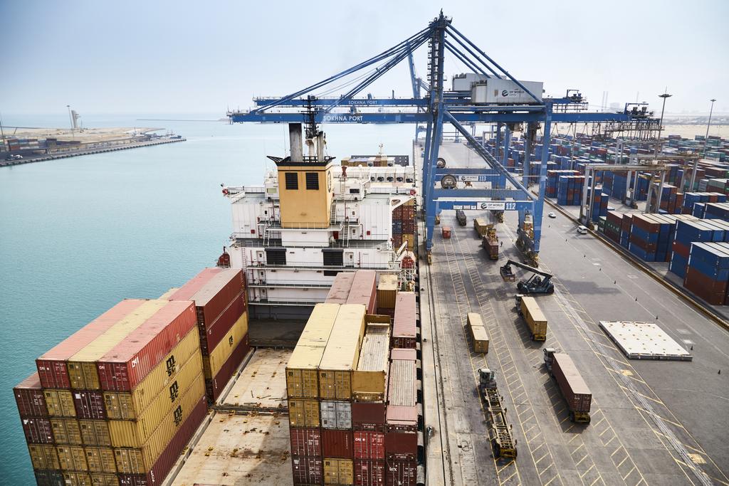 Looking to ship to Ain Sukhna? Find out everything you need to know about one of the largest #ports in Egypt in our Comprehensive Guide featured on our SeaRates blog. 
Read more: searates.com/blog/post/a-co…