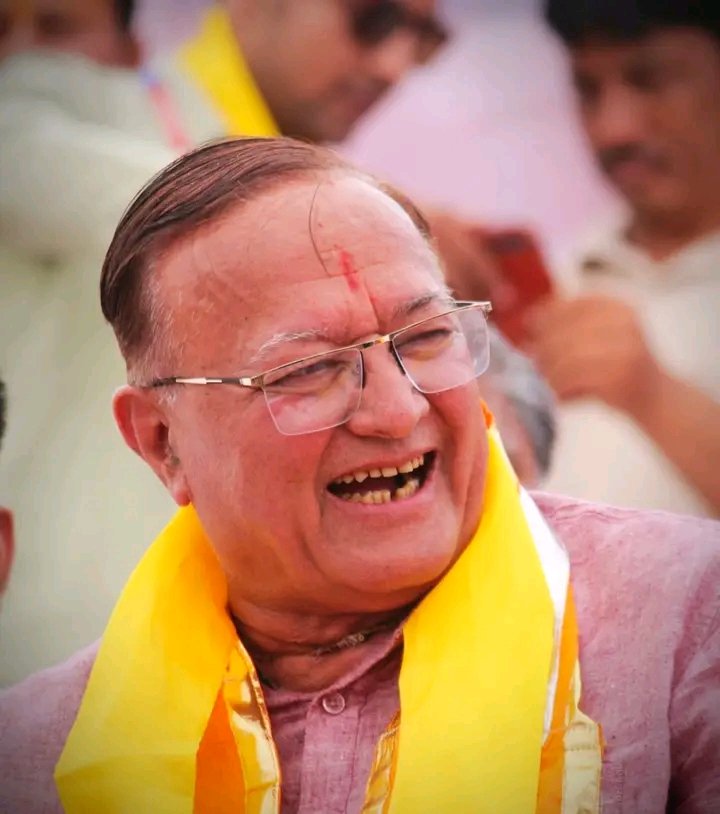 श्रीमान कल्ला साहब
आपको भी पता है कि 3/8/2021से पहले अलग अलग विषयों में यूजी पीजी कर चुके सेवारत वरिष्ठ अध्यापकों की कोई गलती नहीं है तो फिर नए शिक्षा नियम के नाम पर प्रमोशन क्यों रोके गए है।
<a href="/DrBDKallaINC/">Dr. Bulaki Das Kalla</a>
Please amend RSR 2021
#व्याख्याता_पदोन्नति_नियम_संशोधन 
<a href="/ZahidaKhanINC/">Zahida Khan</a>