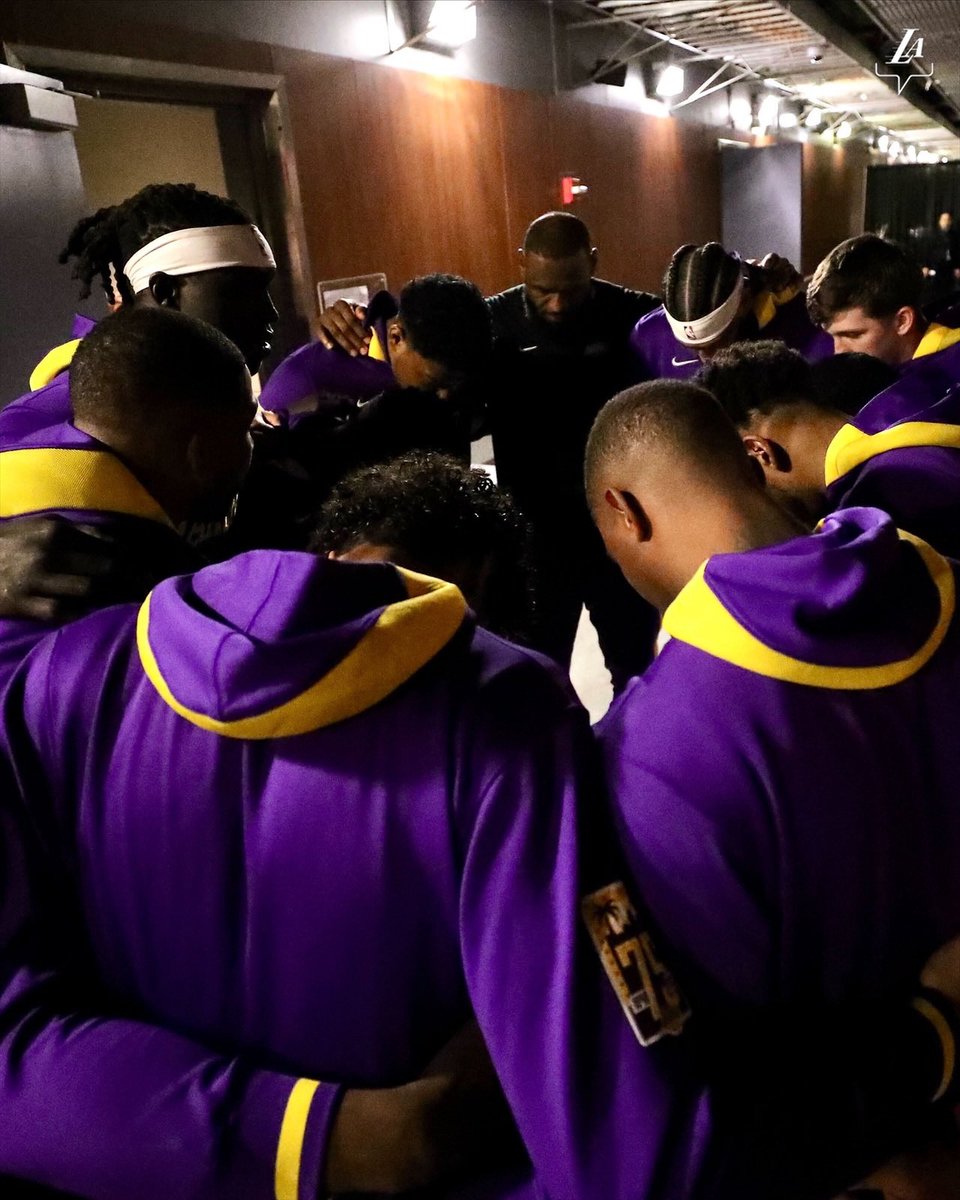 ProphetXLA's tweet photo. From 2-10 to playoffs. We've come a long way man, cherish the moment.

One goal, 16 wins. 🏆

Proud of y'all, @Lakers! https://t.co/lxI5WMePdu