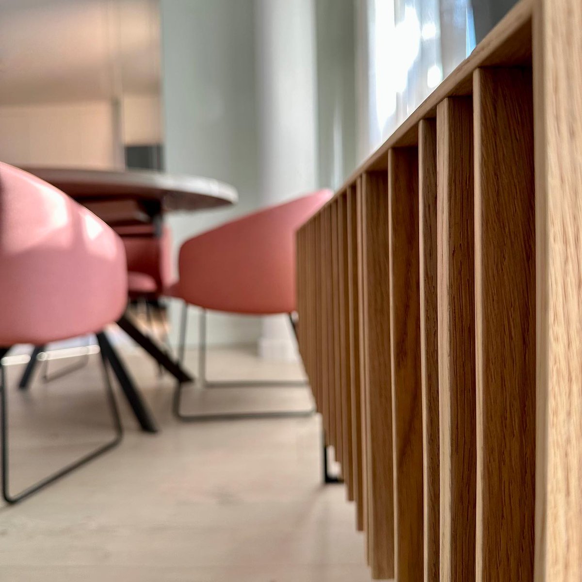 megamobiliario's tweet photo. ¿Buscas una pieza especial que de personalidad a tu espacio?
Los #aparadores de la nueva #ColecciónCREA de #MegaMobiliario destacan por su estilo, calidez y funcionalidad.
Así de elegante luce en este ático que nos muestra Smartt Mobiliari en Xàtiva (Valencia)
#CREATuEspacio https://t.co/xw30ziFsYv