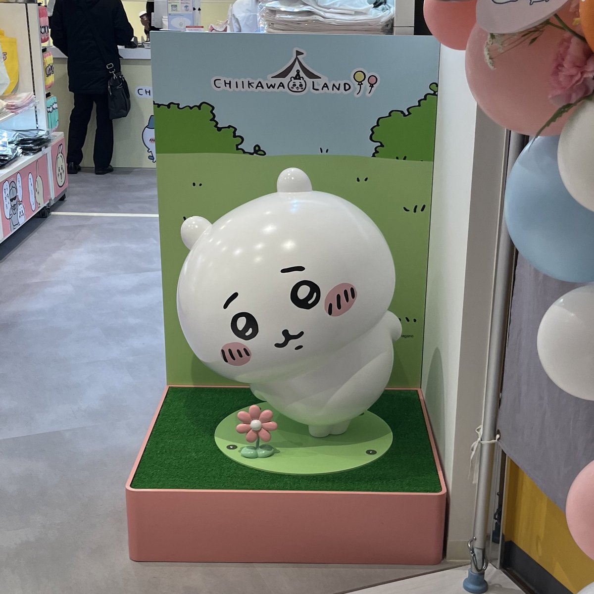 japonica_dining's tweet photo. 😭今週の配信はお休みします😭

一応今日の予定だったんですが
新年度の忙しさに追われたジャポニカは休息を優先することにします………

また来週の配信日はツイートで
お知らせします🩷🩵🐰🐸

仙台に出来たちいかわらんどにいる
どこか寂しげなちいかわを添えておきます https://t.co/ihvxQNVYwR