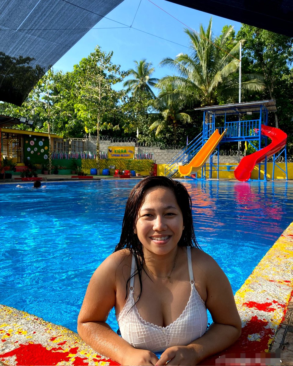 kirayuke's tweet photo. What does Genuine happiness feel like?
   - When you are at the RIGHT PERSON and being CONTENTED. I LOVE YOU Jid 💕

P. S don't mind my malaking braso. Naa na gyud ni sa amung genes HAHHAHAHA 😂😅 https://t.co/T2rWme6sBK