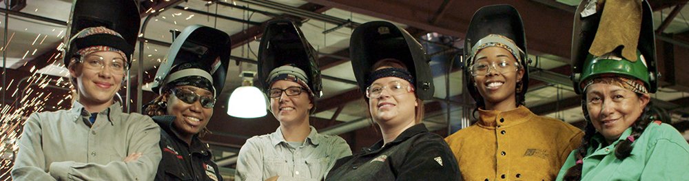 akzak's tweet photo. @ConcoursRider @MichelleWhitzel @budweiserusa A great endorsement for trade school! 
#CollegeExtortionRacket https://t.co/aVFUjTxyIG