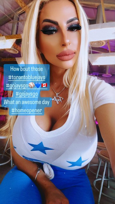 How bout those #torontobluejays  #gojaysgo⚾️💙🇨🇦  #gojaysgo What an awesome day  #homeopener https://t<a href="/tag/torontobluejays"class="tags">#torontobluejays</a><a href="/tag/gojaysgo"class="tags">#gojaysgo</a><a href="/tag/homeopener"class="tags"><span>#homeopener</span></a>