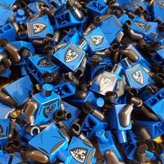 BonoboBricks's tweet photo. #brickcan is coming up later this month in #Vancouver
can you guess what I am bringing? #lug #lego #legocon #convention #bc #toy #legocastle #castle https://t.co/sSIeEw5HU1