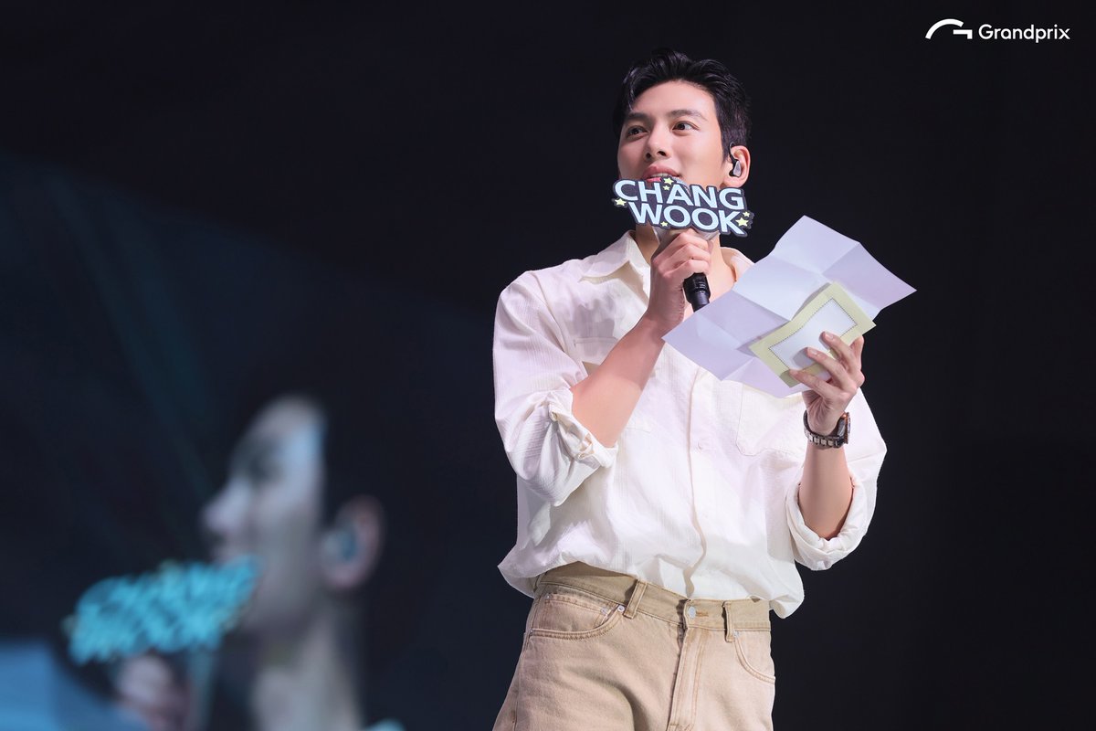 woopmag's tweet photo. “จีชางอุค” ละมุนไม่ไหว! แฟนไทยเขินตัวบิด “2023 JI CHANG WOOK FAN MEETING <REACH YOU> in BANGKOK” ฟินทุกตรง! สมการรอคอย 6 ปี
https://t.co/WGNvTRTfrh
#อุคจ๋ามาไทย #JCWFMinBkk #ReachYouinBangkok
#JiChangWook #지창욱 #จีชางอุค
#GrandPrixXpectrum #BMW #RADO #HSEntertainment https://t.co/0DTawPbrwY