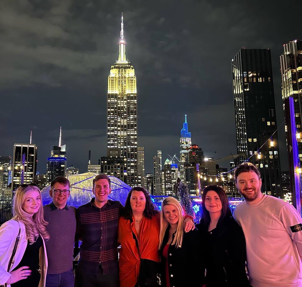 Getting the whole gang together for a 30th birthday celebration in NYC 🗽 instagr.am/p/Cq7JQyHASl1/