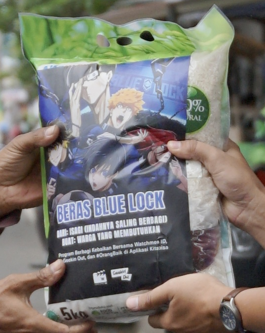 WatchmenID's tweet photo. ❌ Beras Bulog
✅ Beras Blue Lock

😭👌 https://t.co/fPoIKfoHg7