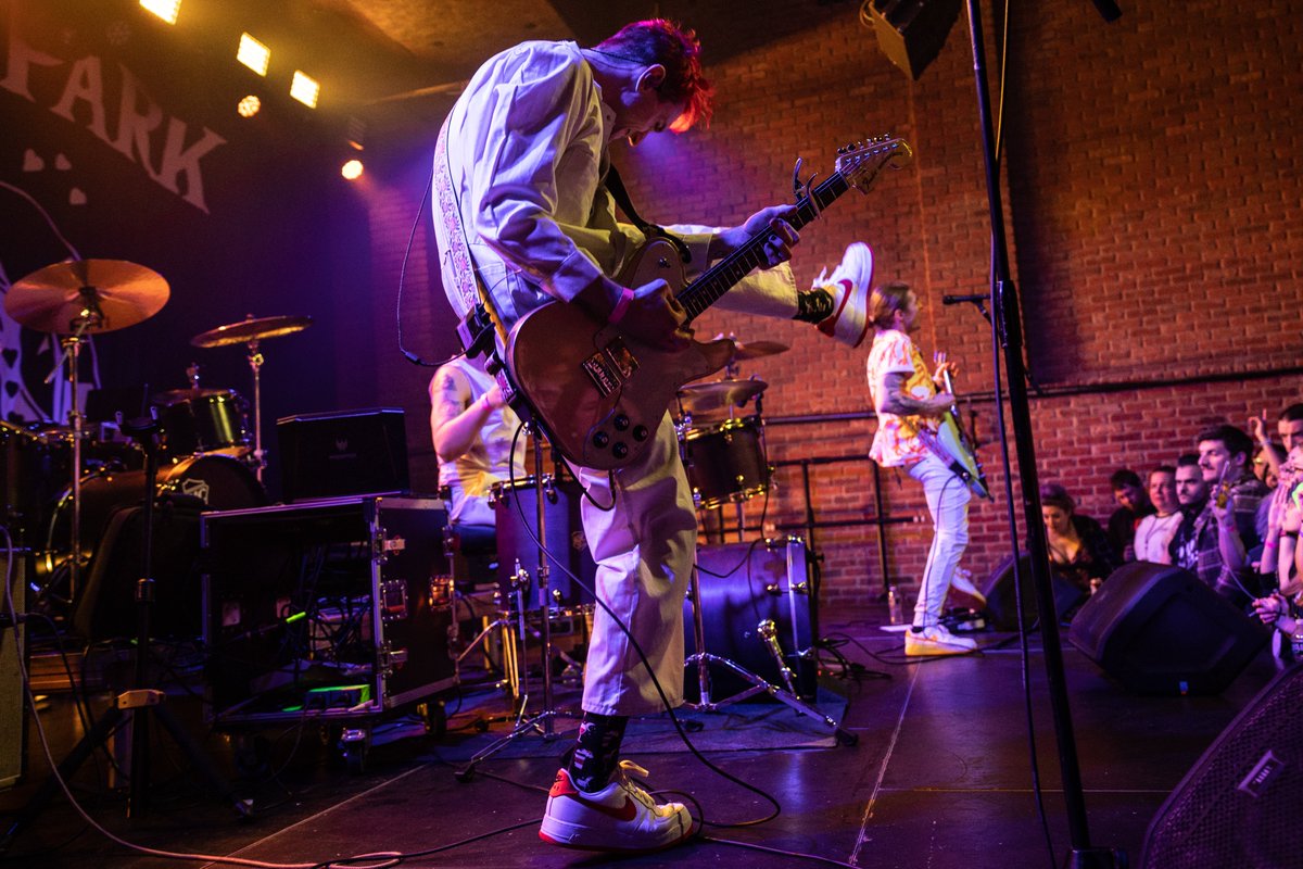 HoneyBriPhotos's tweet photo. Arrows In Action (@ArrowsInAction) - 3/17/2023 - House Of Independents

Shot for @AsburyParkVibes

#arrowsinaction #houseofindependents #BakusRevenge https://t.co/XBTpANO3cd