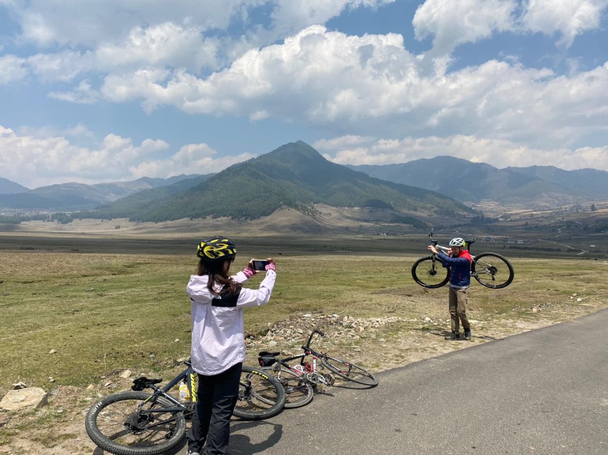 drukheritage's tweet photo. Just had an incredible mountain biking adventure in the breathtaking Phobjikha Valley of Bhutan with Druk Heritage! The stunning scenery and thrilling ride made for an unforgettable experience. #mountainbiking #PhobjikhaValley #Bhutan #drukheritage https://t.co/mmYxVA8Ozg