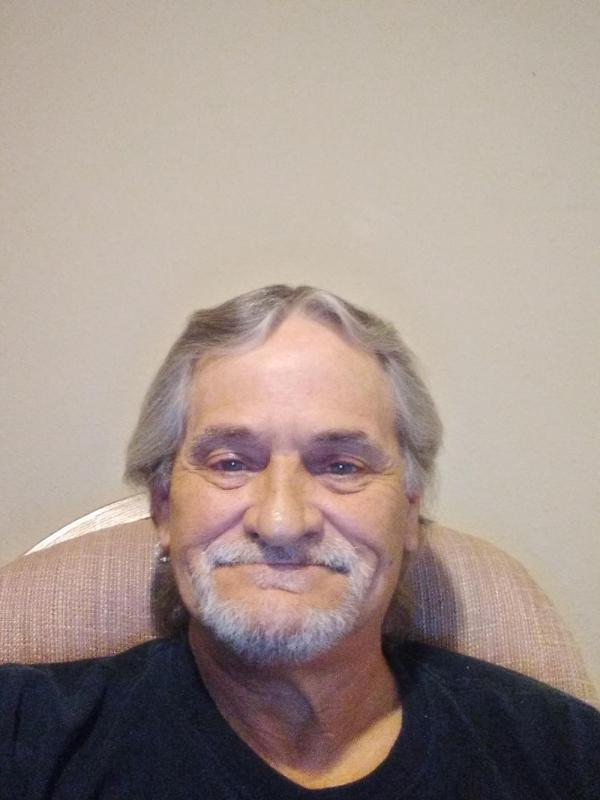 Talk to him now! 57 from #Peru #Indiana has signed up to https://t.co/XQ4PCgTKg3 Send unlimited text, video, and voice messages. #onlineDating #singles https://t.co/AsV9xs06v6