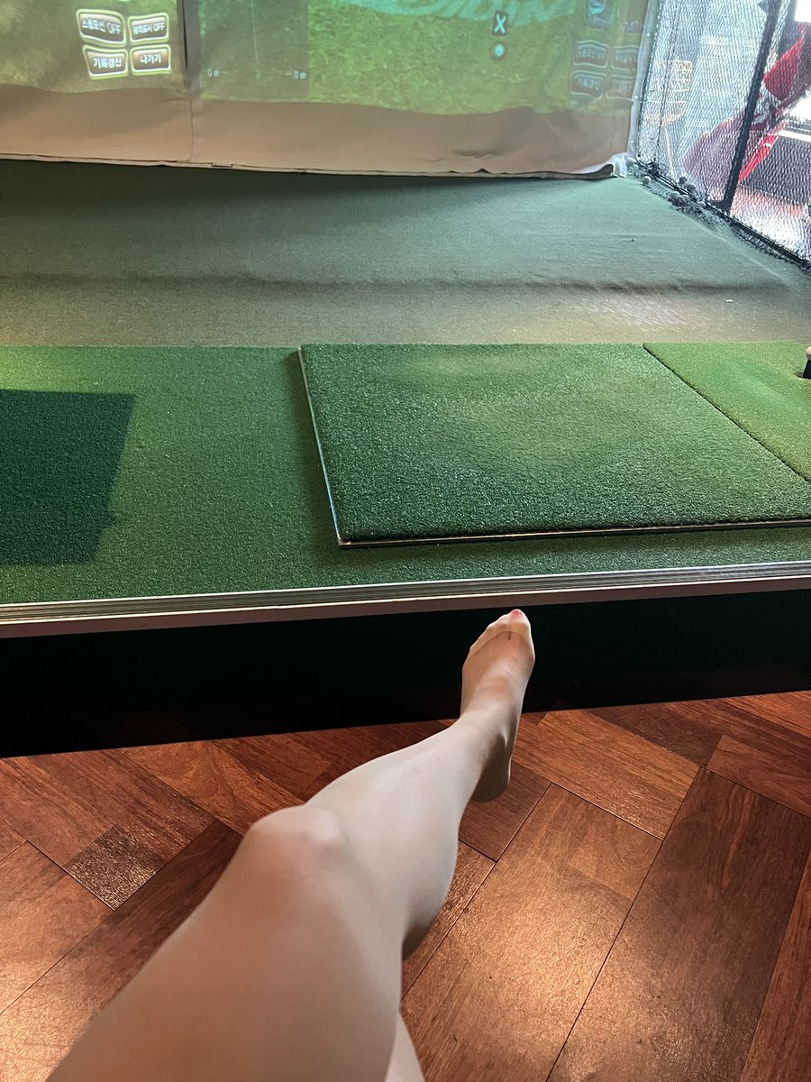 #페티쉬#나두즐김#사진찍는데#들어오는 #사람이랑#눈 마주침#이쁜발#스타킹직거래#야플#풋잡#문의#섹쉬