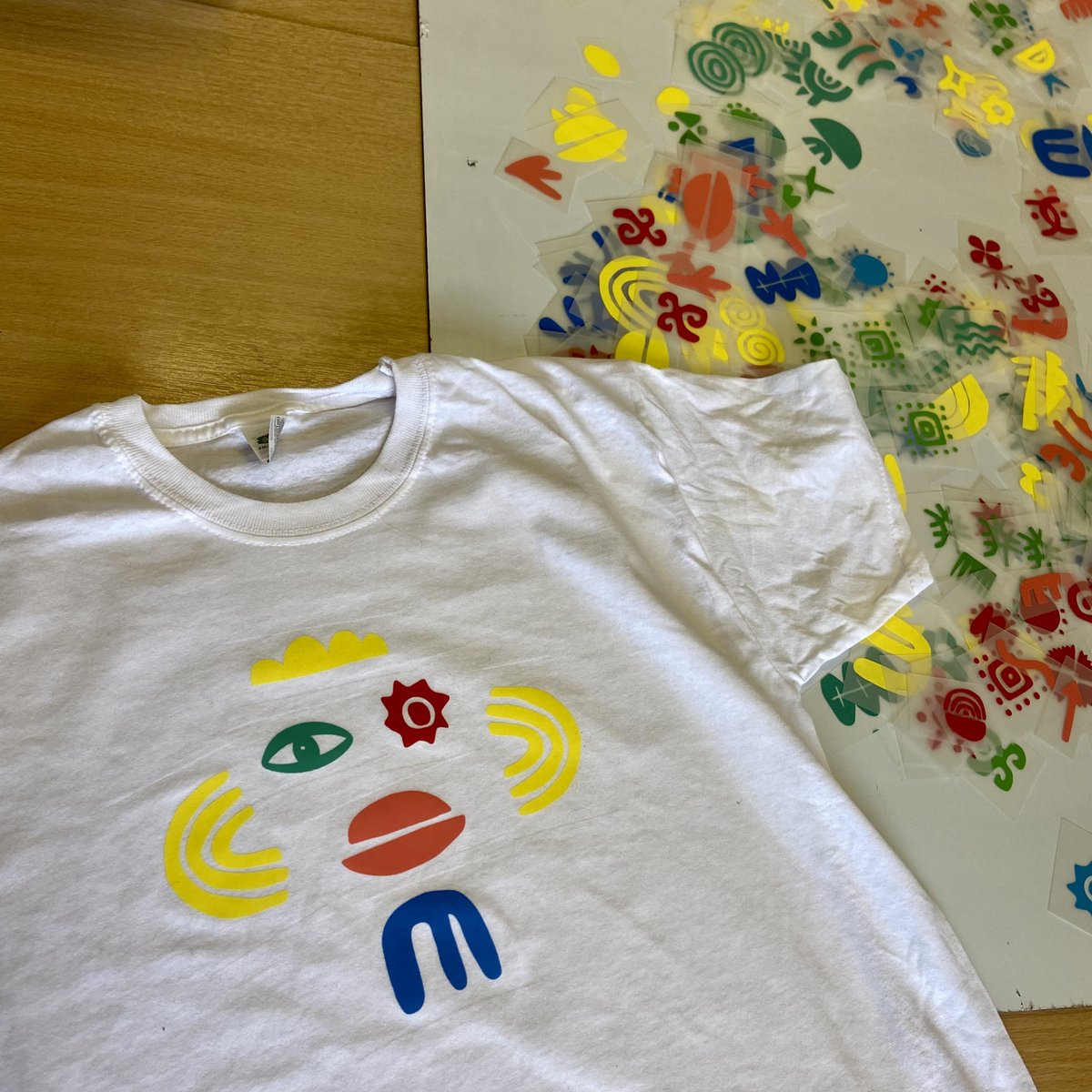 🎨👕 @ThePrinthaus T-SHIRT PRINTING FOR KIDS 🎨👕 Printhaus, who're part of our vibrant Creative Community are hosting a super fun workshop to bring your kids along too! Come away with a brand new printed t-shirt this Thursday 13 April✨ 🔗 theprinthaus.org/printhaus-cour…