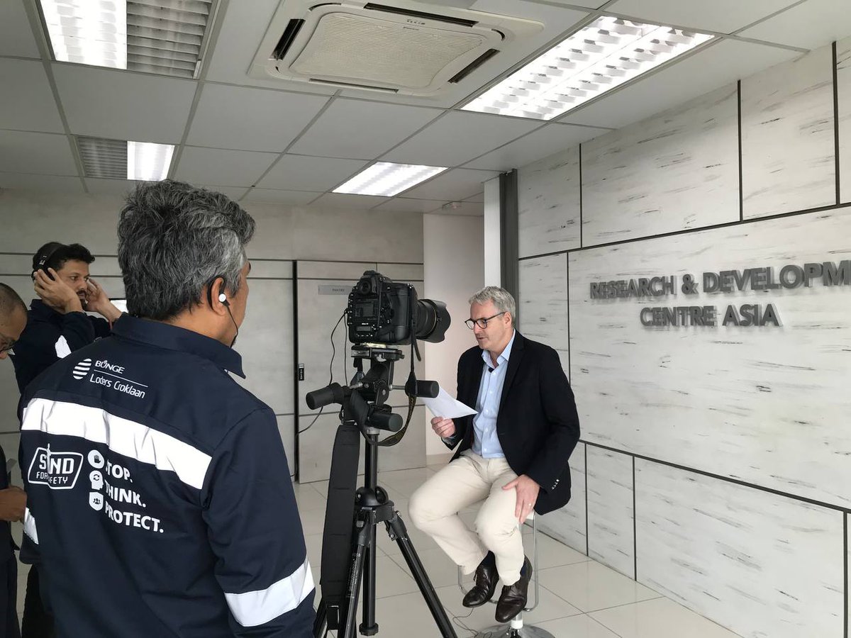 bioeconomycorp's tweet photo. Earlier, we talked to Paul Ayton, VP of #BungeLodersCroklaan in Asia about #BioNexusStatus co, Bunge Lipid Enzymtec SB, leading global producers & suppliers of sustainable premium qty veg oils & fats for the food manufacturing industry. More on this soon. https://t.co/L429Fg0oh1