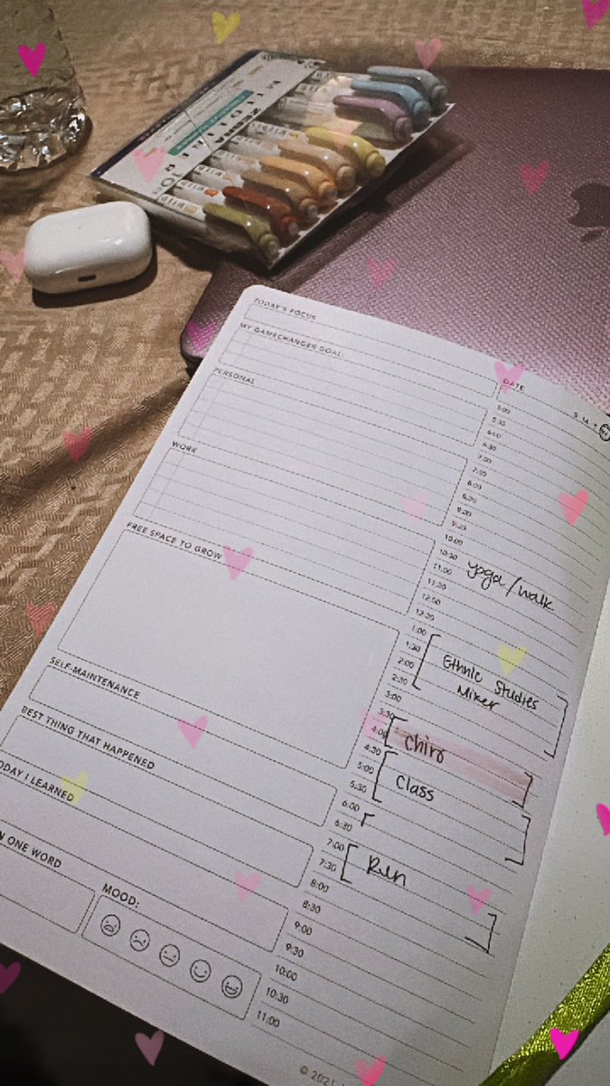 For the month of April a sustainable habit I’m working on is being able to map out my schedule a day before on my daily planner! Just so I have a overview of what my day will be and ease some anxiety !
@passion_planner #pashfam #pashambassadors