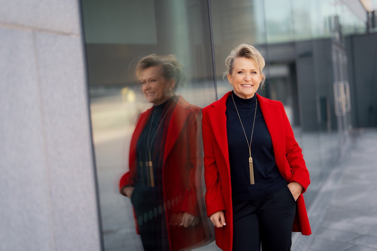 Siina Saksi nimitetty Eezy Oyj:n toimitusjohtajaksi. otp.tools.investis.com/clients/fi/vmp…