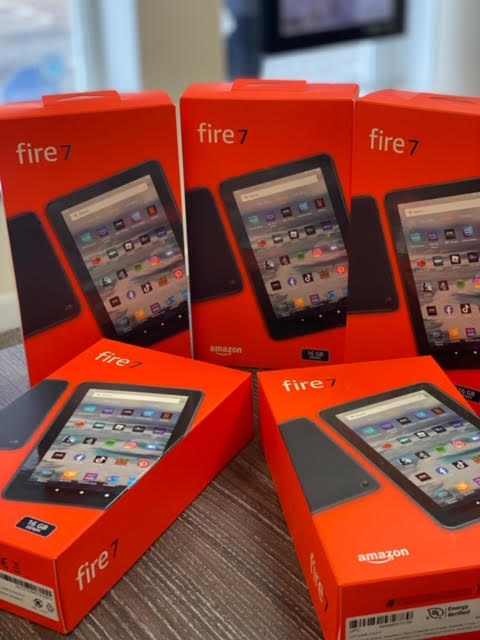Agents_Giving's tweet photo. A huge shout of thanks team @ThomasMorrisEA @RelocationAgent supporting #ComputerForSchools with an Easter #çompetition to win 5 Fire7 tablets for their local school/nursery Winners to be announced 2pm 28th April. Details here to enter your school https://t.co/zm2LXXRBIi https://t.co/lm7ZH3AQZa
