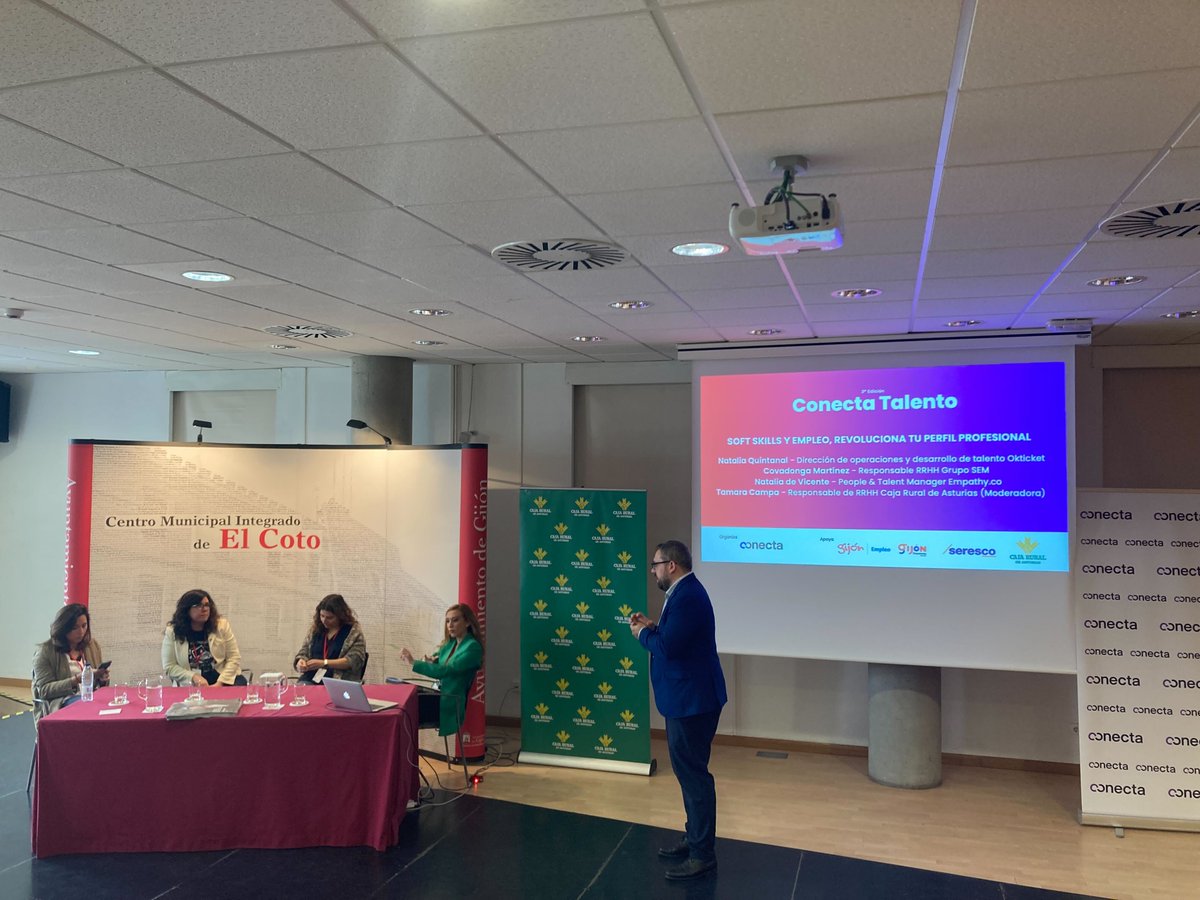 OkticketApp's tweet photo. 💡Ayer participamos en la tercera jornada de #ConectaTalento, programa organizado por @conectindustria con el fin de potenciar el #empleo y la #formacion.
#RRHH #Empleo #Talento #trabajo https://t.co/ulKukpPCgQ