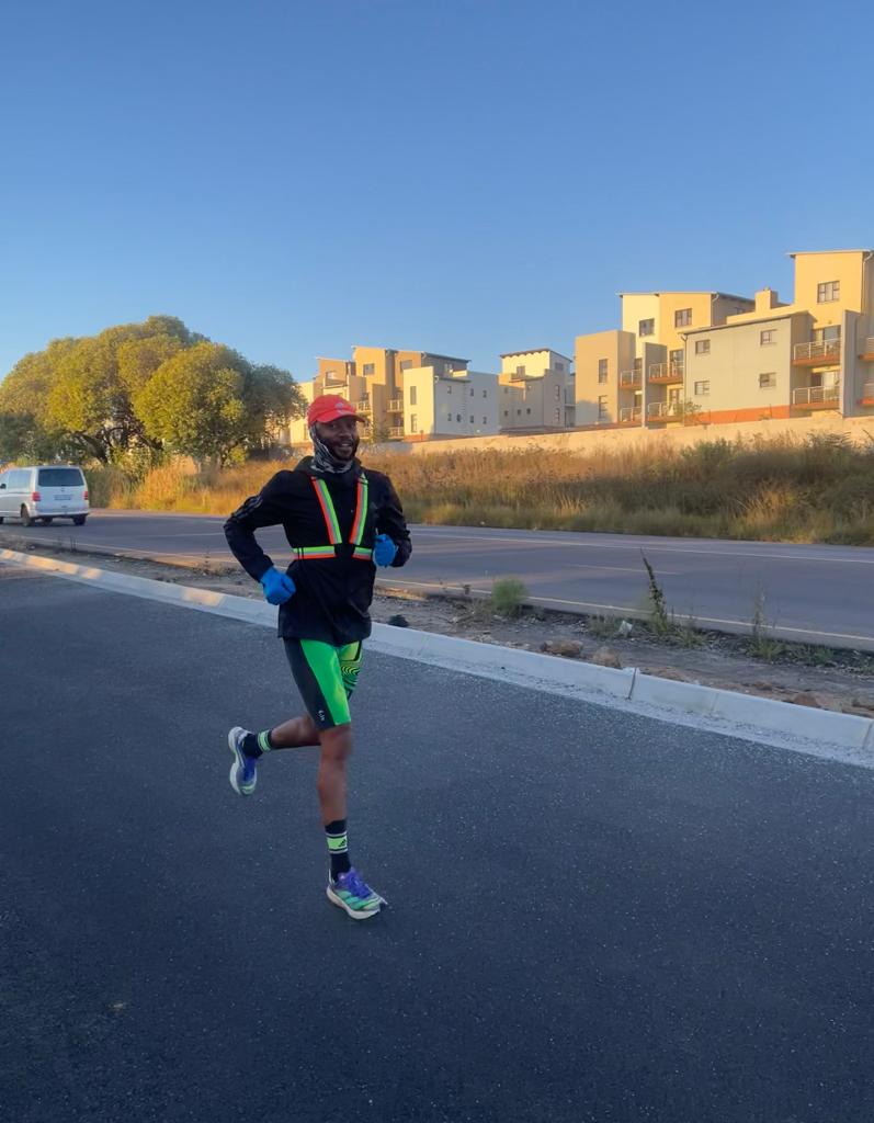bhengudd's tweet photo. @waterfallcityac #FetchYourBody2023 #MidrandCrew It's getting cold and dark in Jhb, winter has arrived but we will keep showing up anyway. πββοΈπββοΈπββοΈ https://t.co/CG2XWieFxj