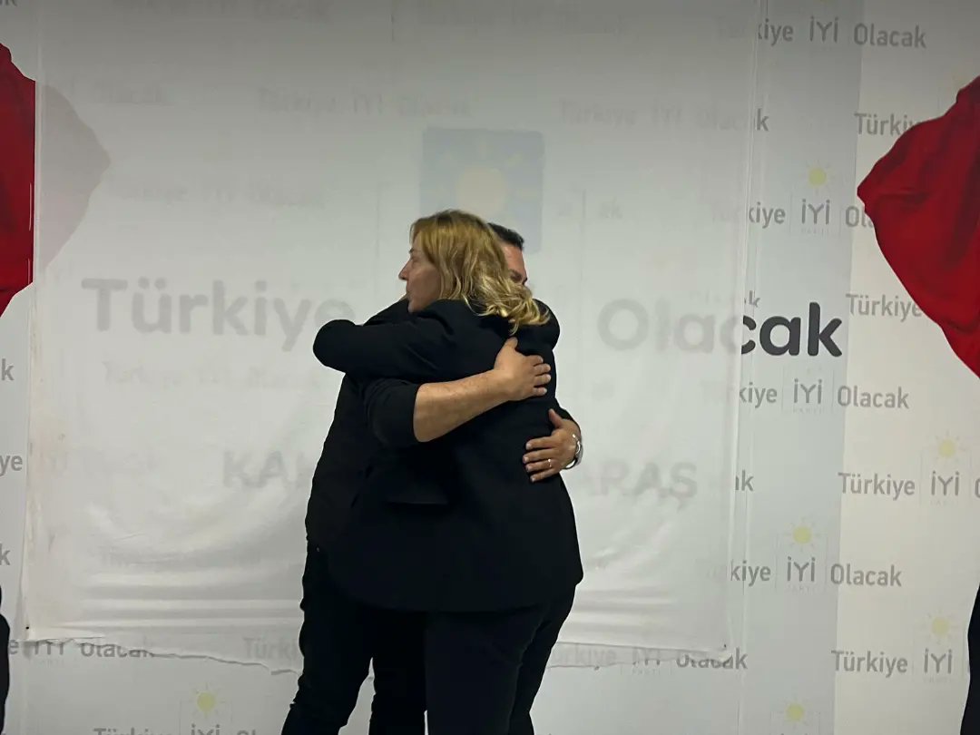 İl Başkanımız Süleyman Tekerek önderliğinde, İl Teşkilatımız, Seçim Kampanya koordinatörlerimiz, Milletvekili adaylarımızla, Seçim çalışmalarında neler yapılacağına dair toplantı düzenledik.☀️

 Tüm Teşkilatımız bu süreçte abla, kardeş ilişkisiyle hareket edecektir ☀️