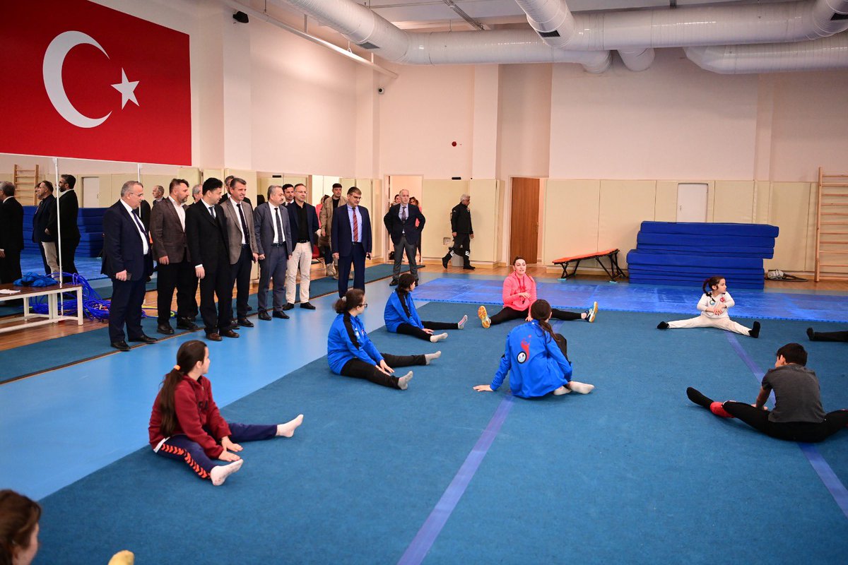TCSinopValiligi's tweet photo. 🍀Özel Bireylerimizin Özel Günü 
🍀Mutlu Çarşamba

📌Vali Vekili Abdullah Şahin, Sinop’ta Özelim Projesi kapsamında özel bireylerimize spor, sosyal ve kültürel etkinliklerde eşlik ederek, mutluluklarına ortak oldu. 

#Sinop’taÖzelim

@gsb_sinop 
@sinopashb https://t.co/q4urk5ofBi