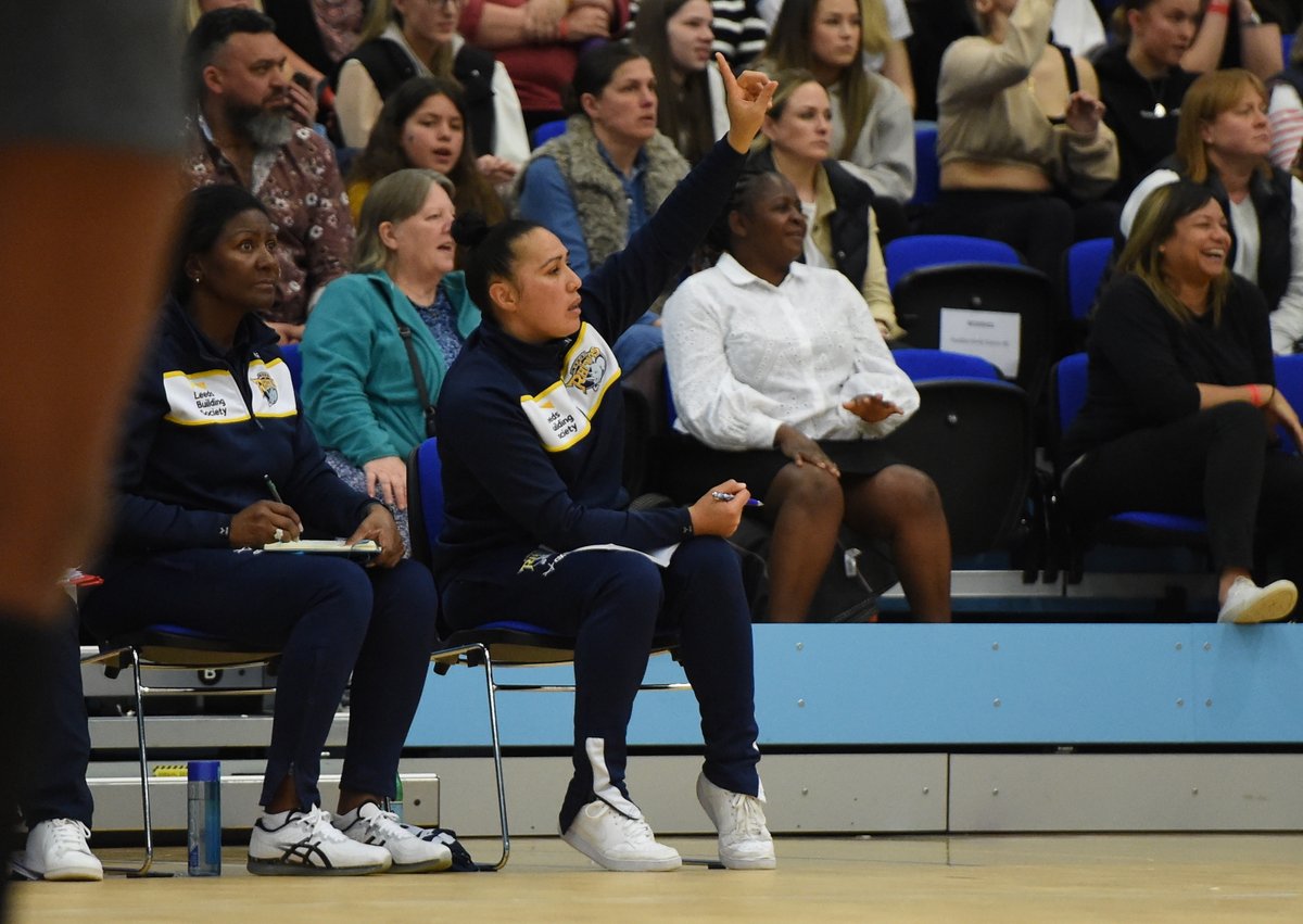 RhinosNetballSL's tweet photo. Don't miss @BBCLookNorth tonight to hear from our head coach Liana Leota as well as @paige_reedxx and Jemma Donoghue looking ahead to Sunday's @NetballSL game against @SaracensMavs at the @fdarena https://t.co/5fEtfkRbVg