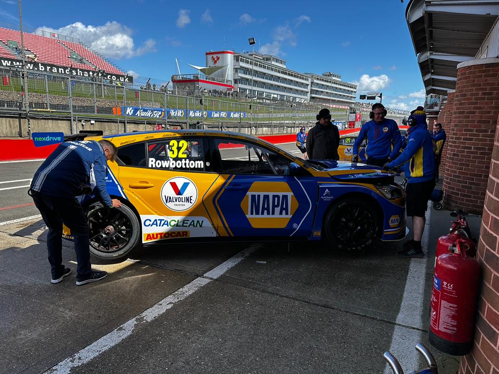 Questmead Ltd (@questmead) on Twitter photo Plenty of <a href="/BTCC/">BTCC</a> cars to see!
#BTCC #brandshatch Plenty of <a href="/BTCC/">BTCC</a> cars to see!
#BTCC #brandshatch