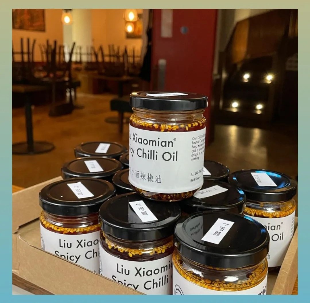 Thank you for waiting 🎊
Limited amount of our famous homemade chilli oil are finally back in stock🎉 Aavailable at <a href="/jackalopeLDN/">@jackalope</a> and <a href="/AldgateTap/">The Aldgate Tap</a>!! 

Stock it up while it lasts. You can order thorough Deliveroo as well🌶️🌶️🌶️

#homemade #chillioil #spicynumbingaddictive