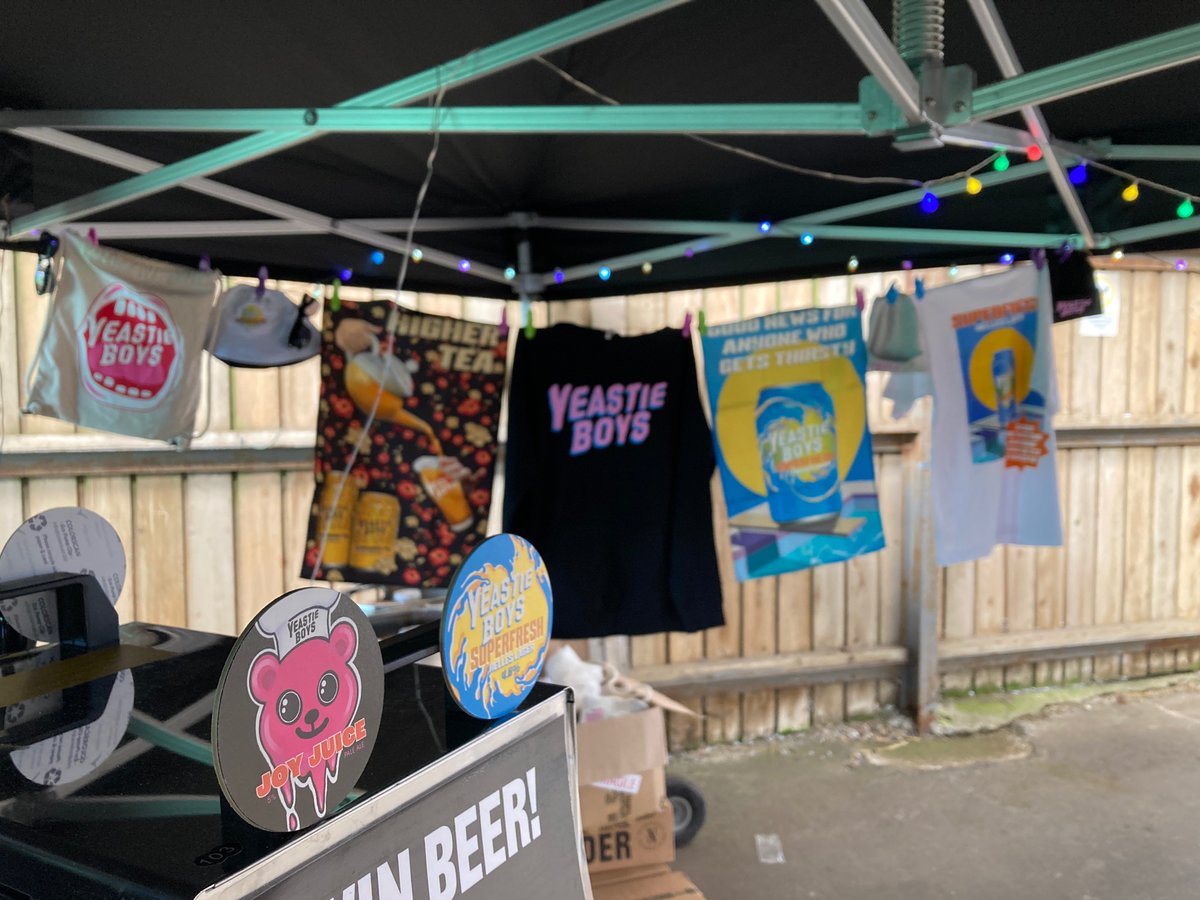 yeastieboys's tweet photo. Carry On Camp Out #COCO5 was a blast. Can’t wait for the #COCO6 in June…
We will be back with delicious beers and the tasty cider of our friends at @NightingaleCidr.
A great weekend for all, whether it’s tent or campervan. 🍺 🚐 ⛺️ 🌳 🔥 🎶 😊
#
https://t.co/h6m7xESJW0 https://t.co/W0hJje9EwB