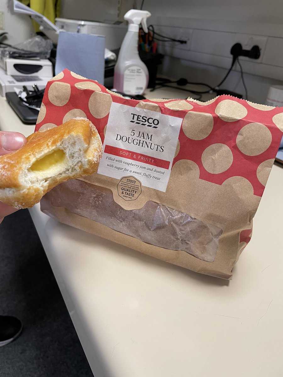 si_stanhope's tweet photo. @Tesco my doughnuts were all custard doughnuts, even though the bag says jam, got from cosham store earlier this morning. https://t.co/RSx5bWdEhk