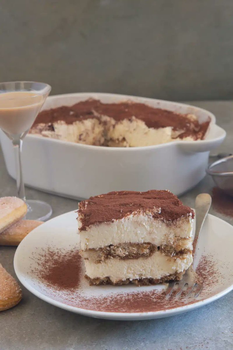 DreamyTechGirl's tweet photo. Easy Baileys Tiramisu! 
recipe @ https://t.co/FkSjYGEA0U
https://t.co/gXy3xbjPvU https://t.co/XVFafJ0Jrk