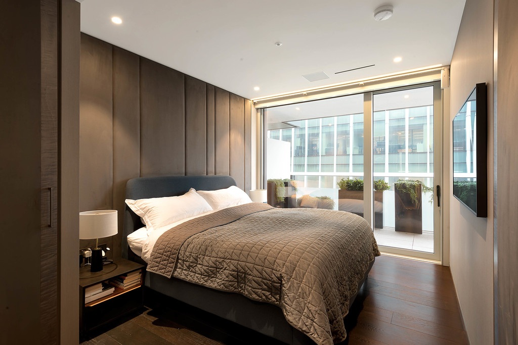 NVPproperty's tweet image. We hope you all had a lovely Easter! We could all do with a few more blue skies and what better apartment to view them from than this stylish 3 bed one in Victoria bit.ly/3UyMgNM