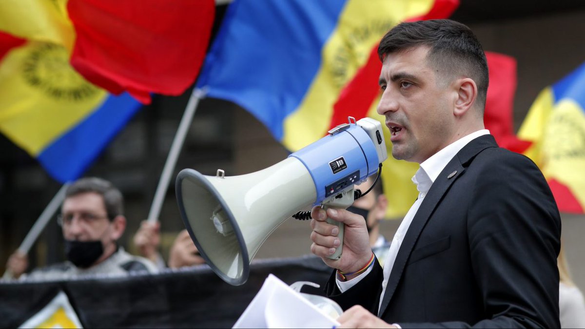 aurmaramures's tweet photo. 🇷🇴📢Lăcustarii ne vor acuza de metode putiniste!
#AUR depune un #proiect care să #interzică Guvernului #importul de lapte şi cereale din Ucraina.
#DreptatepentruRomânia
https://t.co/damvT1dIBr https://t.co/Jcm7zeKIYo