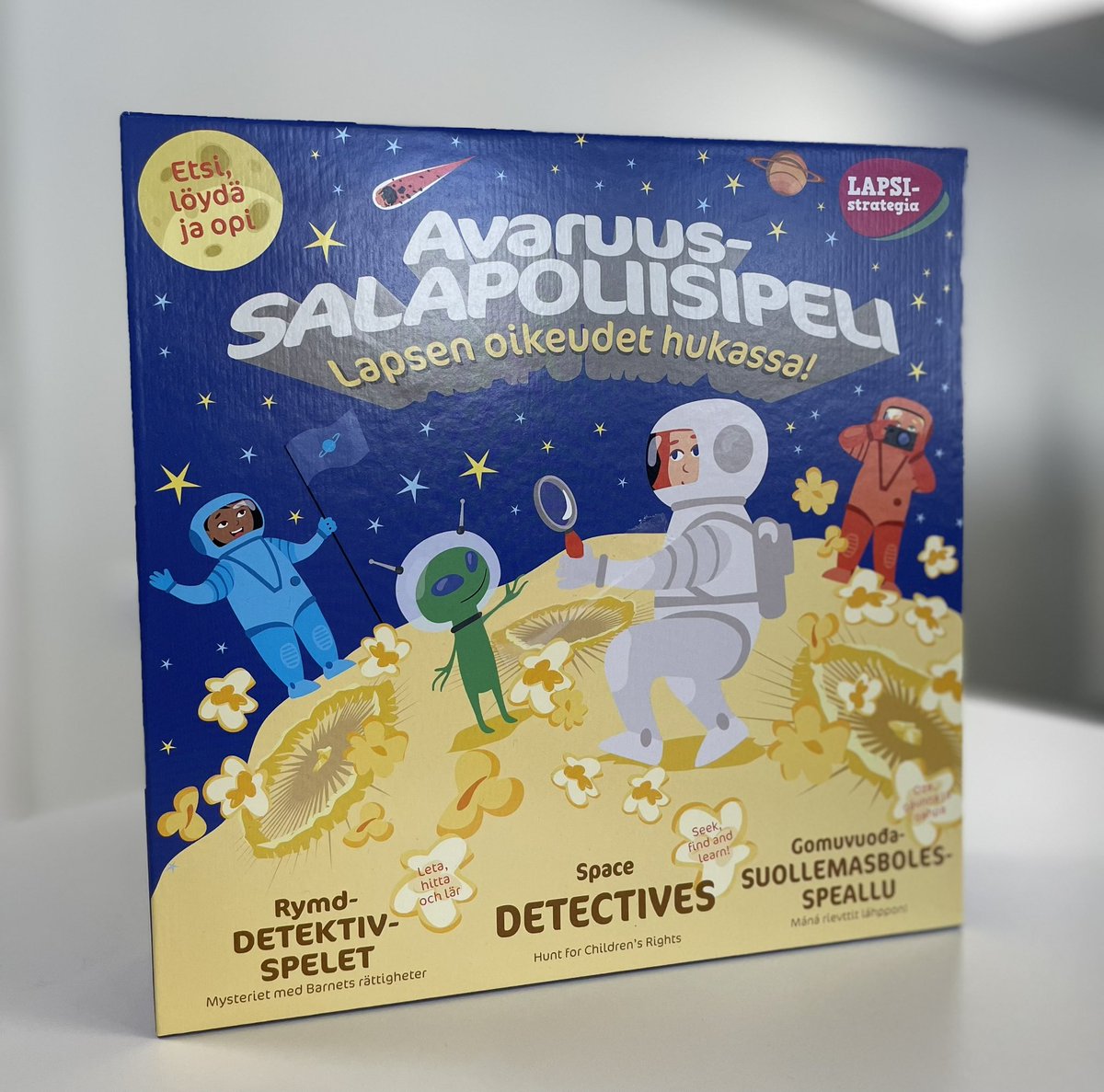 Lapsistrategian osallisuuskampanjassa lapset ehdottivat peliä lapsen oikeuksista.
 
Toteutimme yhdessä <a href="/TacticGames/">Tactic Games</a> kanssa lautapelin, jonka suunnittelussa lapset ovat olleet mukana. Peliä postitetaan parhaillaan alakouluihin ympäri Suomen🤩
 
#KaikkienLastenSuomi #Lapsistrategia