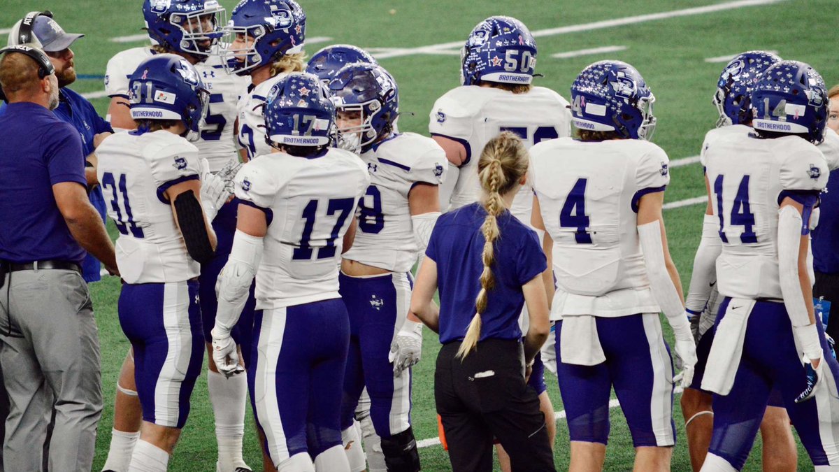 Boerne__AT's tweet photo. We would like to wish Junior Student Athletic Trainer, Layla Weaks a Happy Birthday! 🥳 #GoHounds #StudentAT https://t.co/3s4BXfJ7Jn